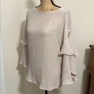 ✨Wishlist Ruffle Sleeve Blouse – Size L